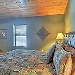 Flagstaff Cabin On 5 Acres With Fireplace And Fire Pit